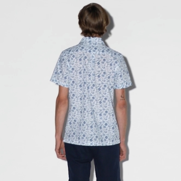 Bugatchi Jackson Fish Print Short Sleeve Shirt - Picture 3 of 12
